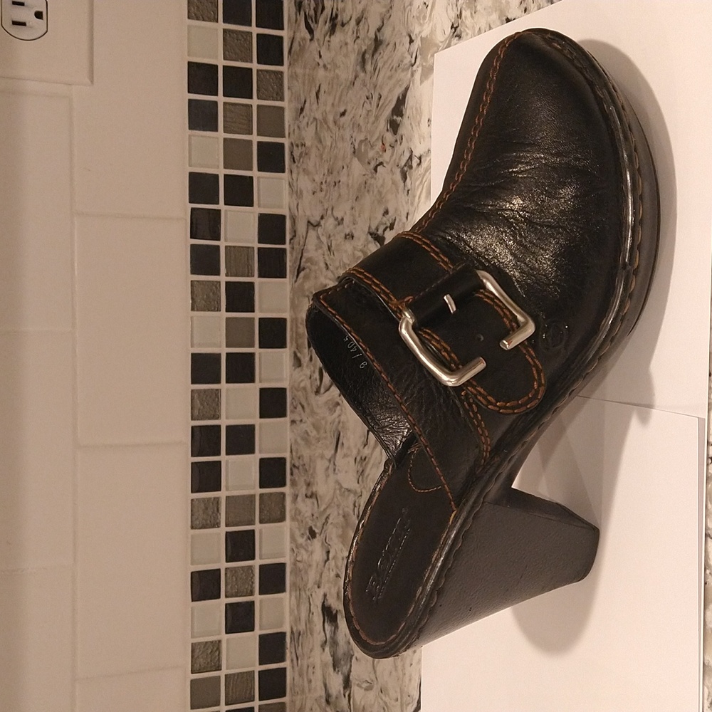 *Excellent Used Condition* Born Clogs With Buckle… - image 1